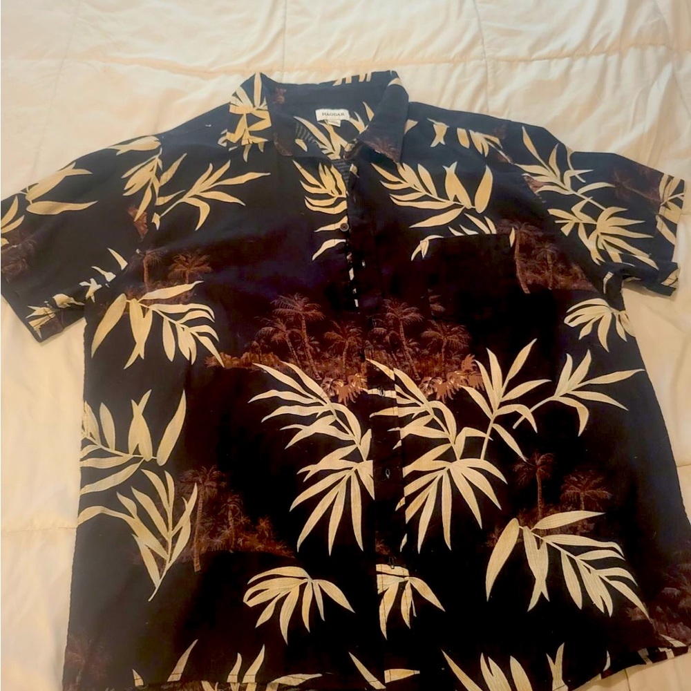 Men’s Haagar Hawaiian button down shirt